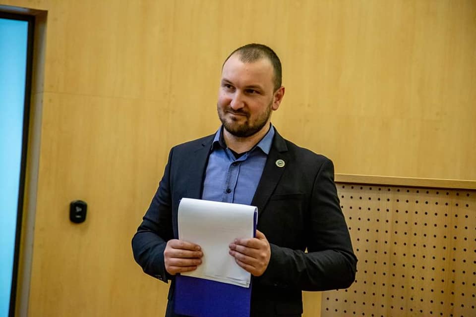 Adrian Bibu, liderul consilierilor PNL: “Acordul cu Șelimbărul este un pas concret pentru realizarea trenului periurban”