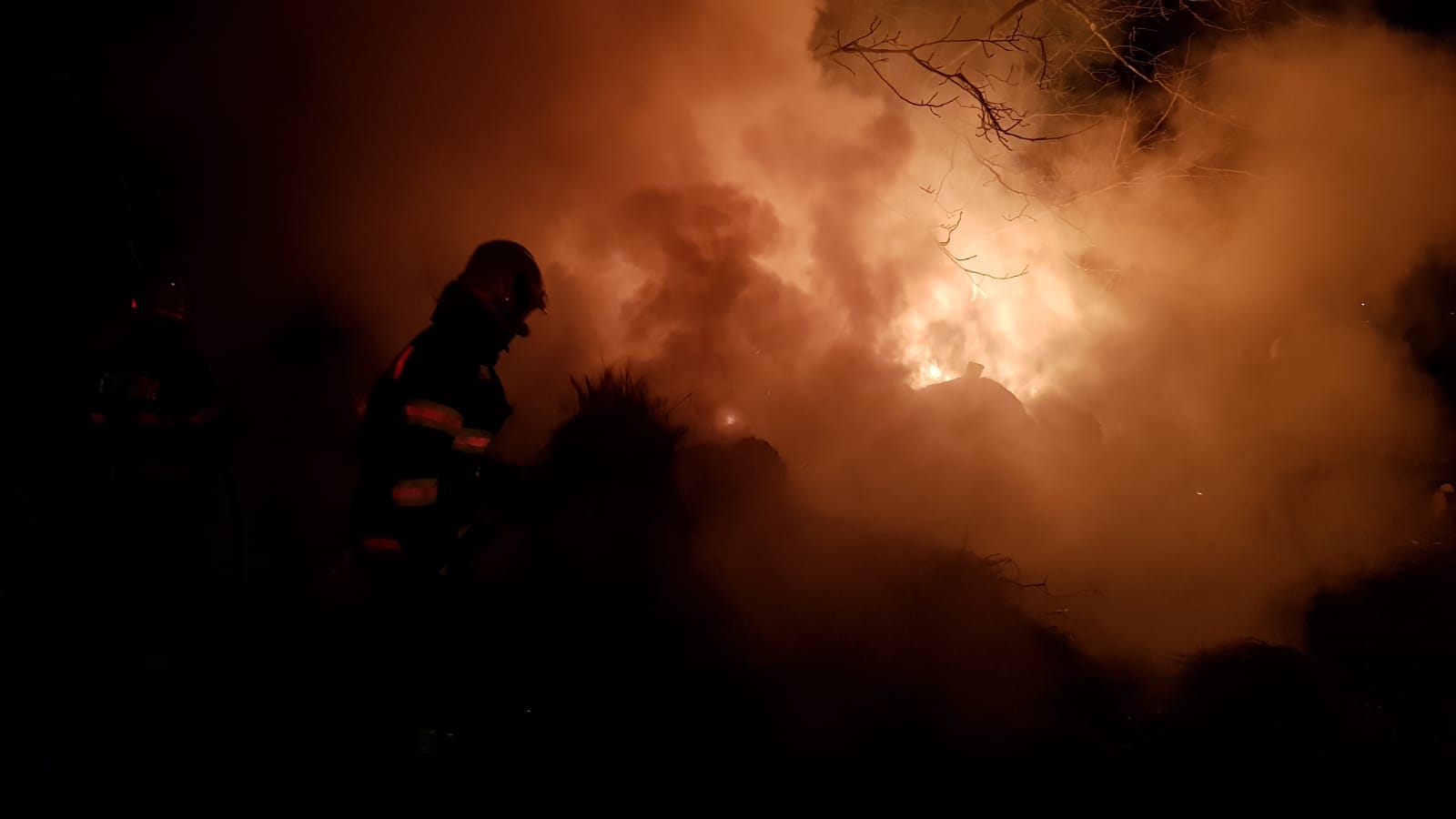 FOTO: Foc pus intenționat în localitatea Nou