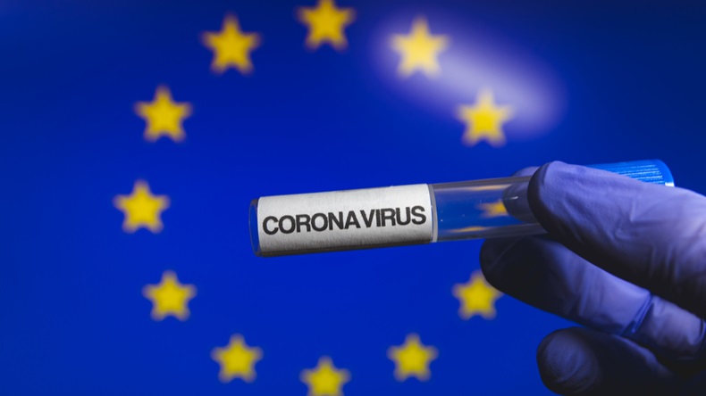Coronavirus: UE îndeamnă la limitarea călătoriilor în faţa unei situaţii ”foarte grave”