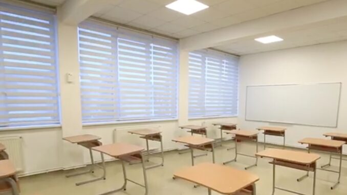 Elevii vor merge la școală (și) în clădirea Primăriei Șelimbăr