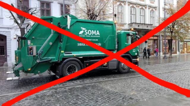 Protest în Piața Mică legat de mărirea taxei de salubritate: „Hai cu sacul de gunoi în fața Primăriei!”