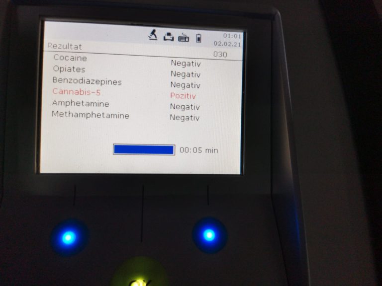 Permis de conducere suspendat până la 10 ani pentru șoferii care au consumat droguri sau alcool