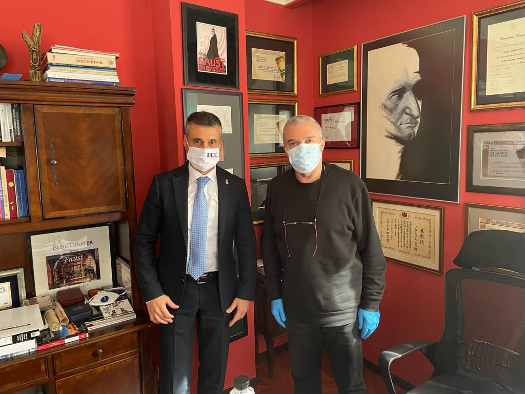 Ambasadorul Israelului, în vizită la Teatrul Național „Radu Stanca” Sibiu