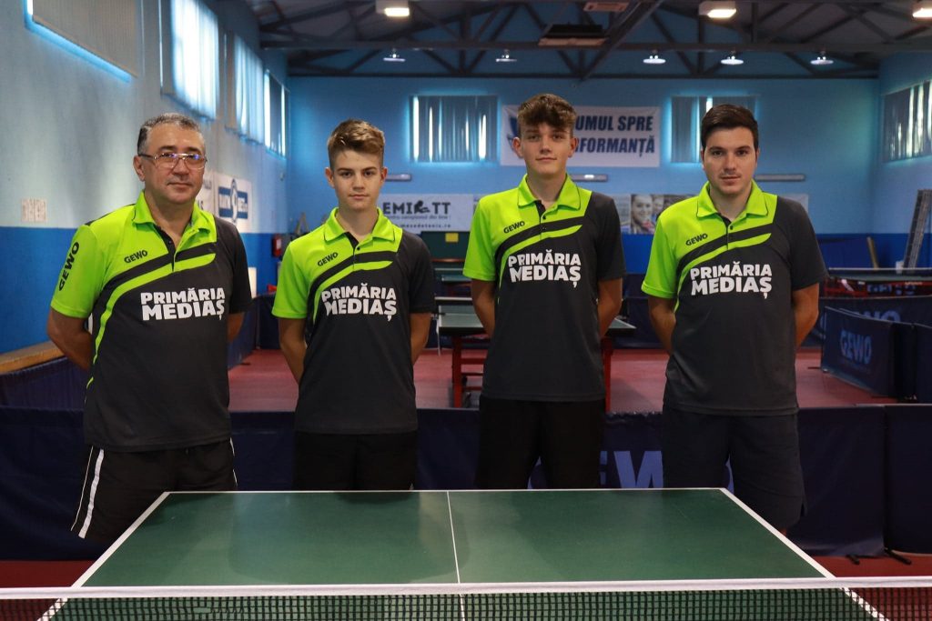 Echipa masculină de tenis de masă a CSM Mediaș, la Campionatele Naționale de Seniori