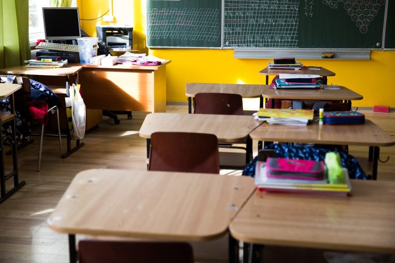 Concursul de directori de școli: sesiune specială pentru candidații infectați sau carantinați