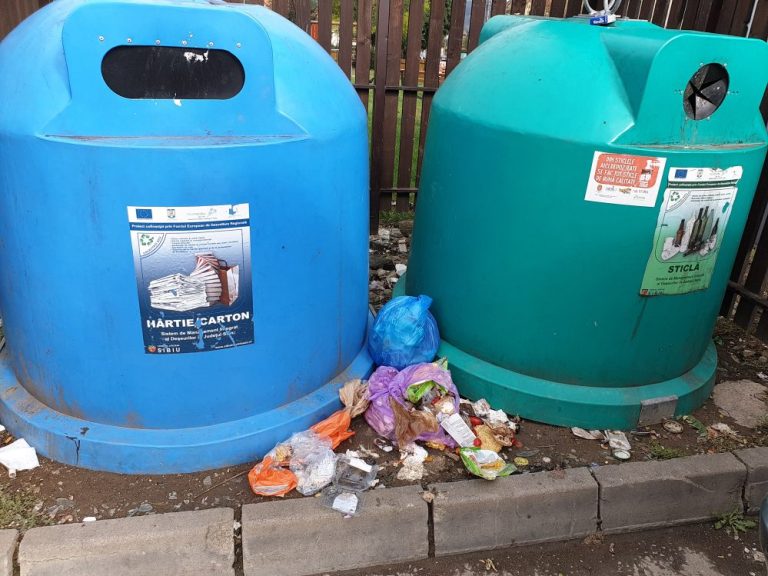 Începe o binemeritată curățenie de primăvară în Sibiu, pe străzi și în parcuri