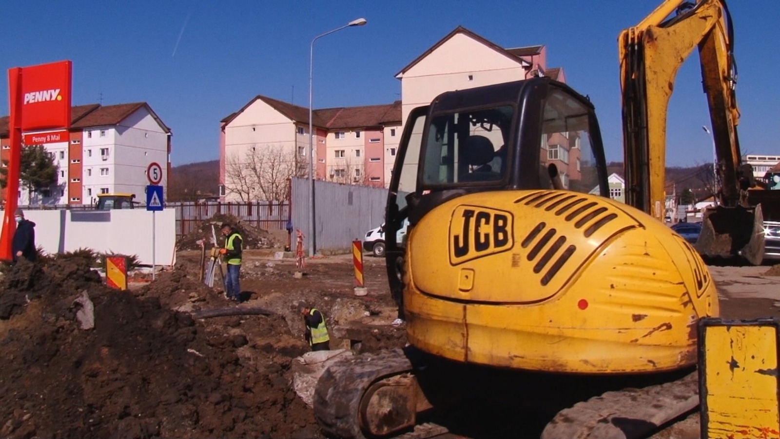 FOTO: Lucrări reluate la străzile din centrul Mediașului