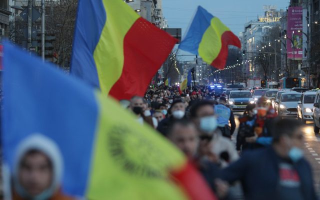 A doua zi de proteste în țară: mii de români au ieșit în stradă