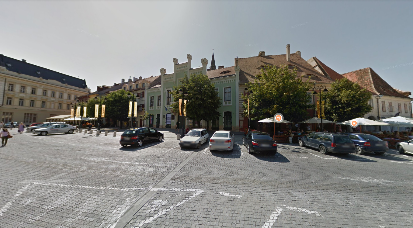 Încă 21 de locuri de parcare din Piața Mică, desființate