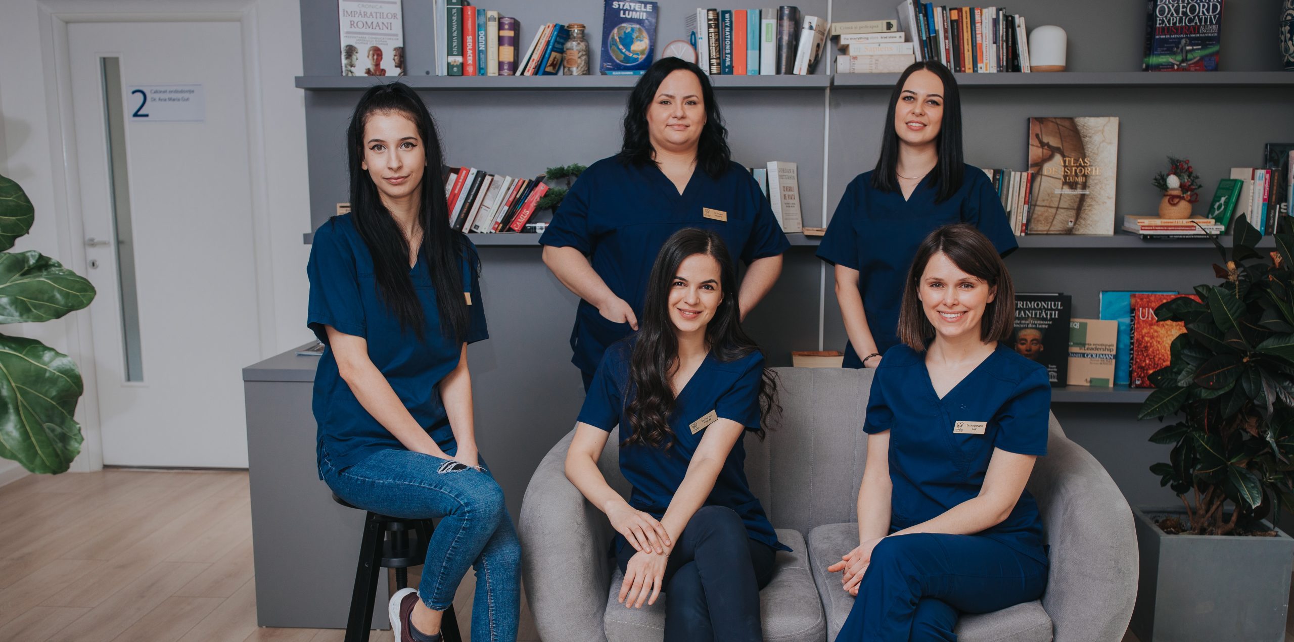 Vizitele periodice la medicul dentist, secretul unei danturi frumoase și sănătoase