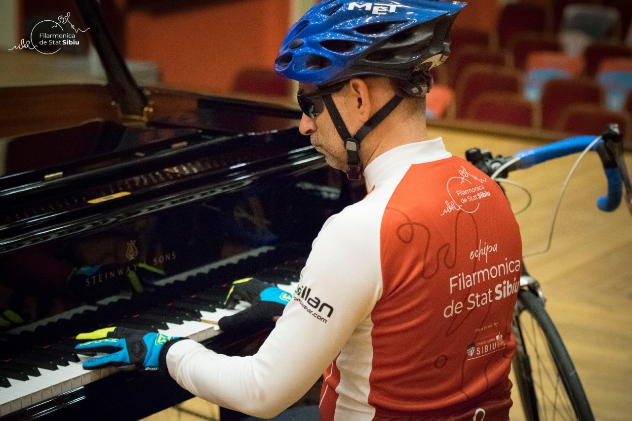 Premieră națională: Filarmonica din Sibiu, singura din țară cu echipă de ciclism