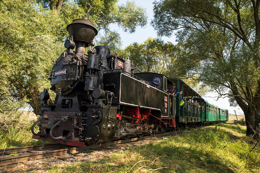 Mocănița șuieră și revine pe Valea Hârtibaciului