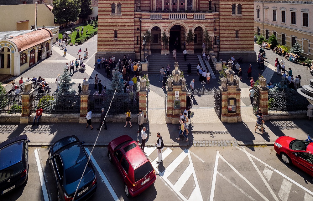 Străzile din zonele unde se află biserici vor avea restricții în noaptea de Paști