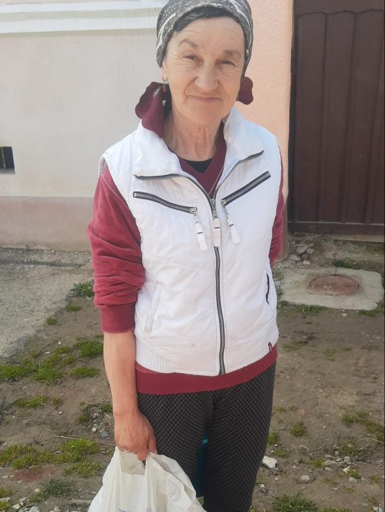 14 familii nevoiașe din Richiș, sprijinite în cadrul proiectului Cămăruța Milosteniei