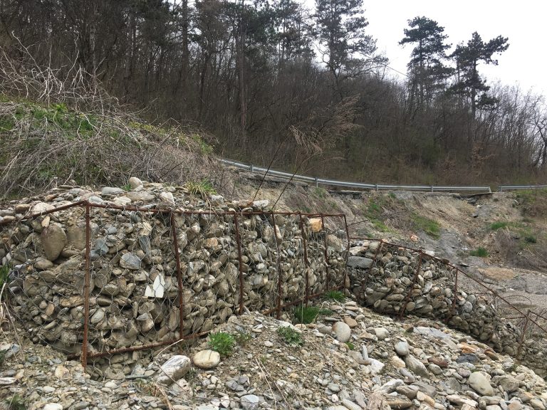 De joi se închide circulația pe un drum județean. Încep lucrări de consolidare de peste două milioane de lei