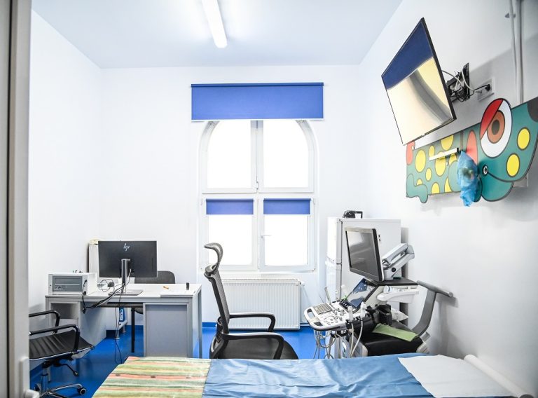 GALERIE FOTO Cum arată spațiile modernizate din Urgența de la Pediatrie și ce lucrări mai sunt de făcut