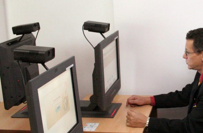 S-a decis marți: Examenul teoretic pentru obținerea permisului de conducere poate fi dat oriunde în țară