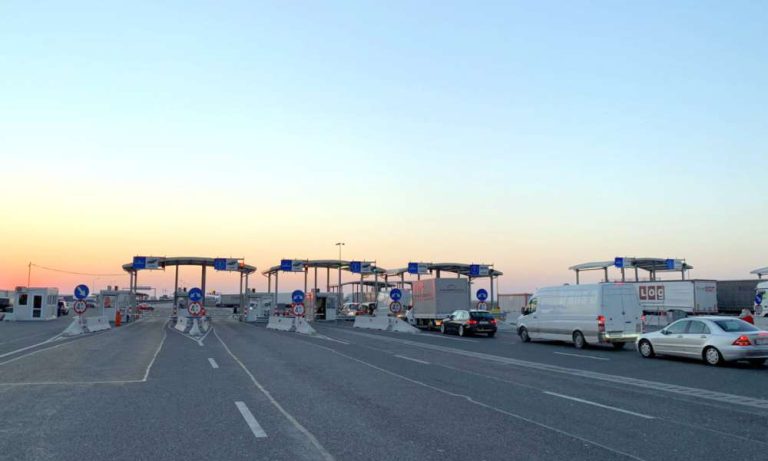 Fără restricții de intrare în Ungaria, pentru românii cu certificat de vaccinare