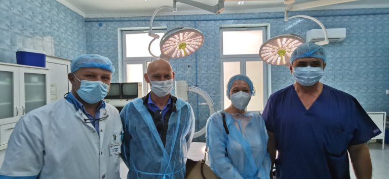 Un pacient operat în Ortopedia Spitalului Judeţean Sibiu a donat 22.000 de euro unităţii medicale