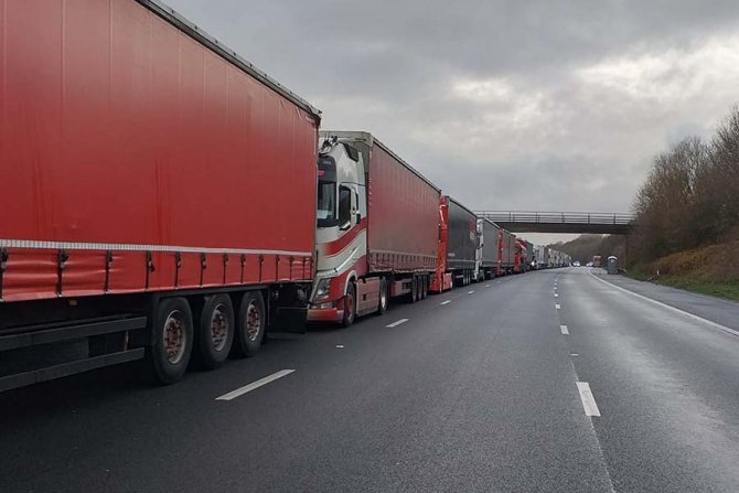 Transportatorii cer renegocierea de urgență a PNRR: Prețurile ne vor duce duce în faliment și vor distruge economia