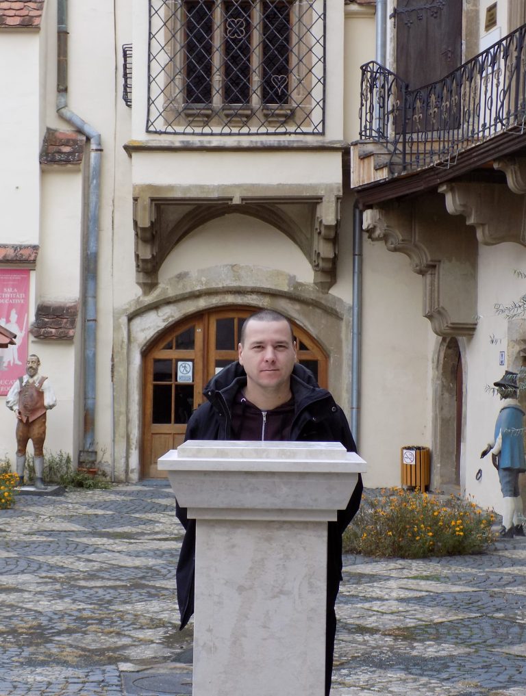 Doliu la Muzeul Brukenthal. Un tânăr muzeograf a încetat din viaţă