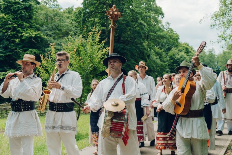 FOTO Peste 4.000 de sibieni, în weekend, la Muzeul Astra