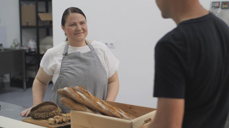 Brutăria artizanală „5 Pâini și 2 Pești” continuă o istorie ce a început acum 14.000 de ani