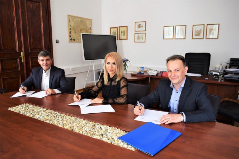 Studenții de la Facultatea de Științe Economice din cadrul ULBS vor face practica în cadrul Ministerului Finanțelor