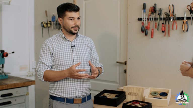 Cum poți cumpăra șapte curele și să ai, de fapt, 300