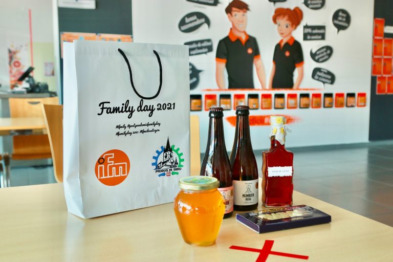 Cum arată o zi petrecută la serviciu alături de familie și savurând produse locale