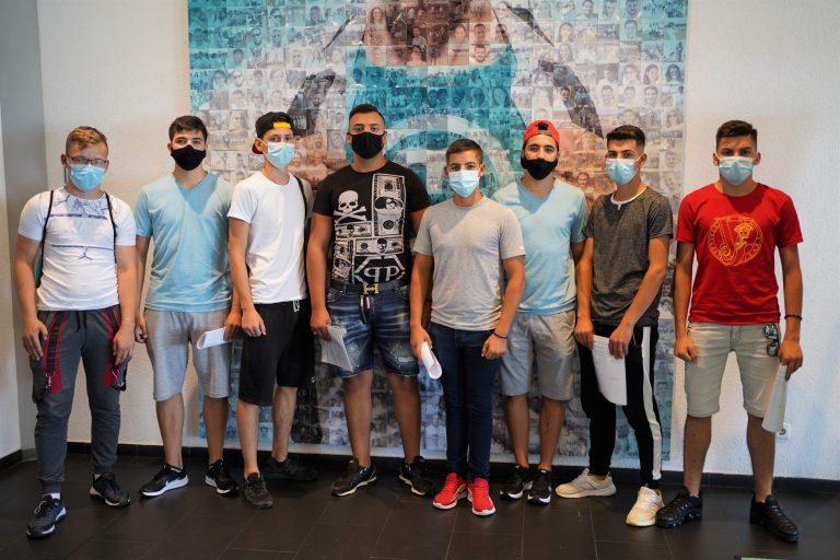 De la absolvire la angajare