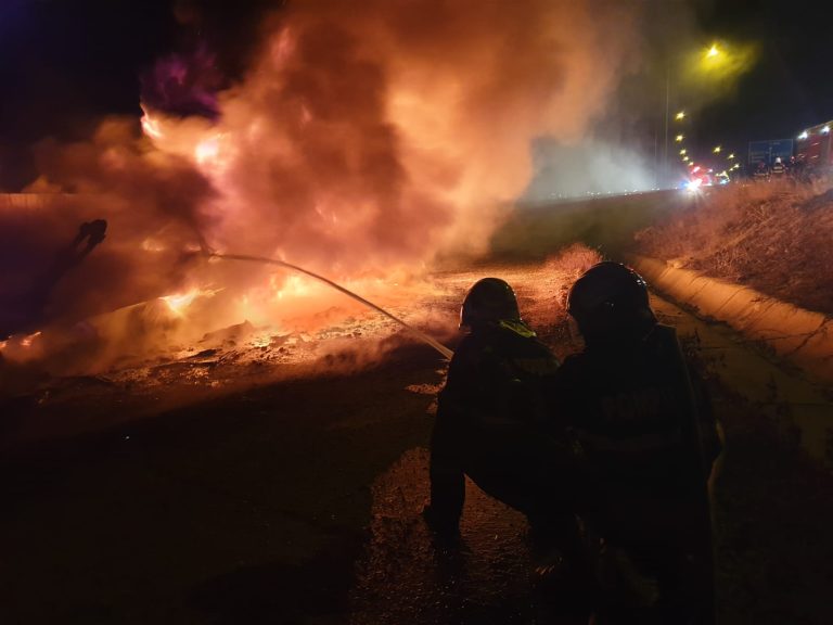 Incendiu provocat de o mână criminală în Cartierul Arhitecților