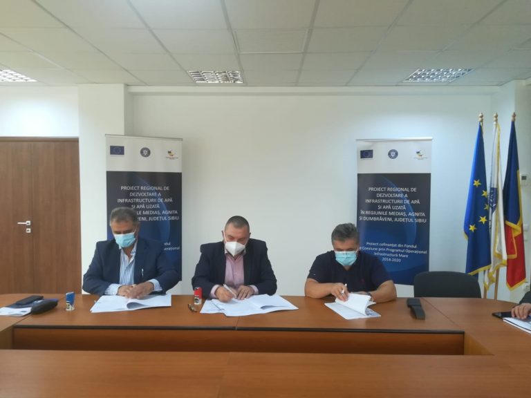 A fost semnat primul contract al proiectului de dezvoltare a infrastructurii de apă și apă uzată din Mediaș, Agnita și Dumbrăveni