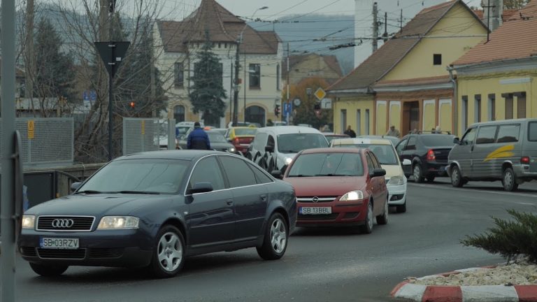 Guvernul va aproba plafonarea prețurilor polițelor RCA