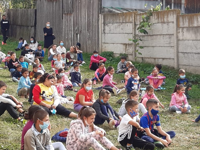 Teatrul la sat ajunge în Marpod și Tălmăcel