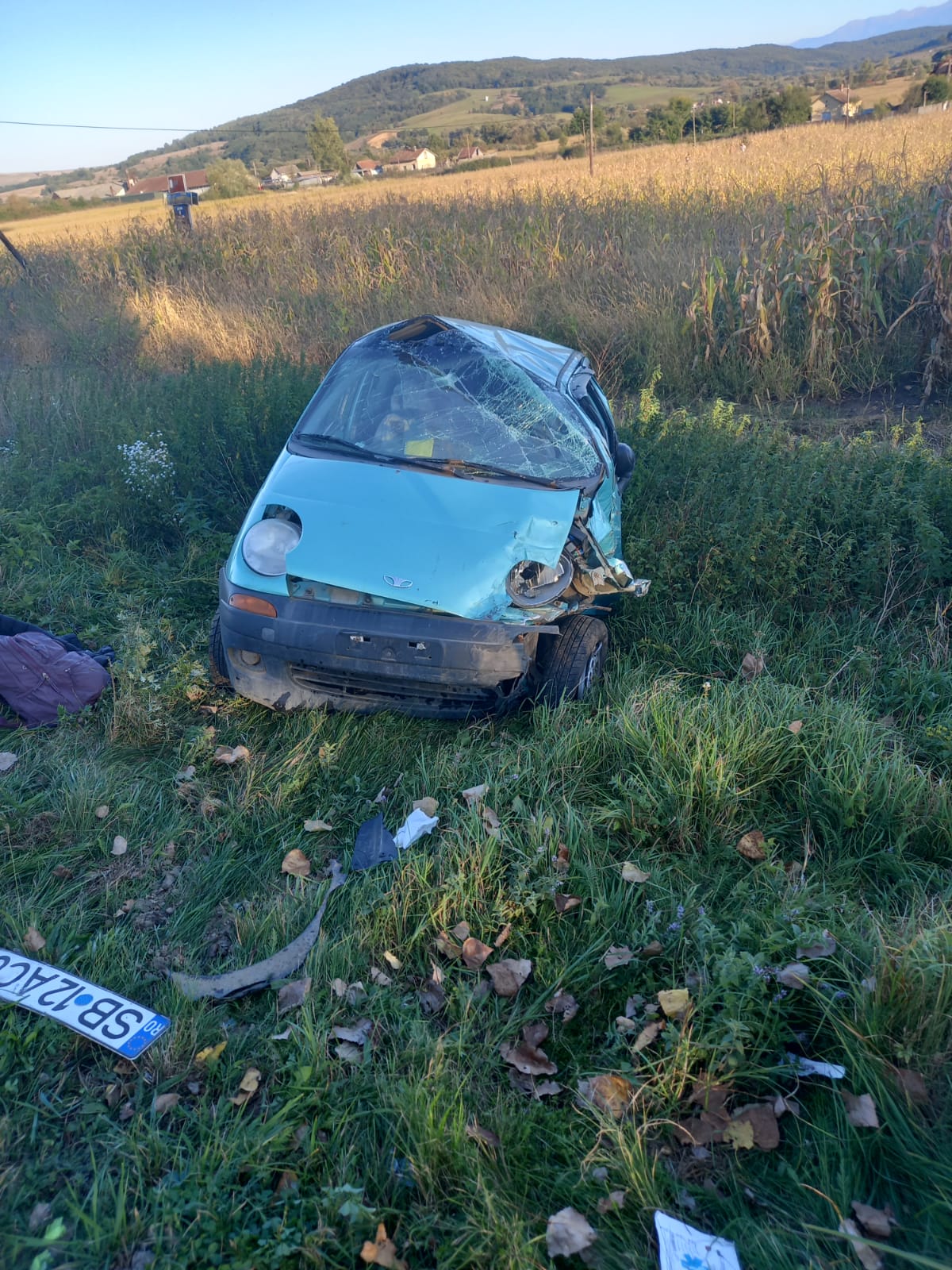 FOTO Trei persoane la spital după un accident cu trei autoturisme