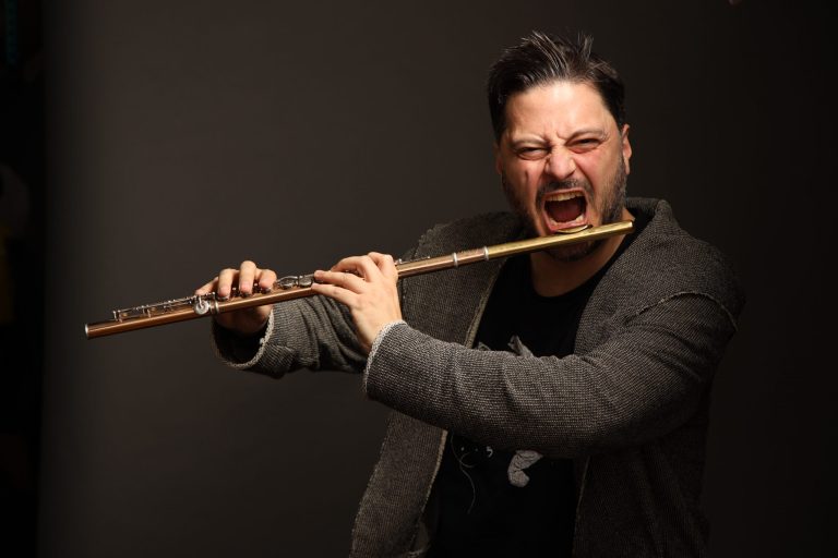 Noiembrie începe cu un concert „Electric”, pe scena Teatrului „Gong”