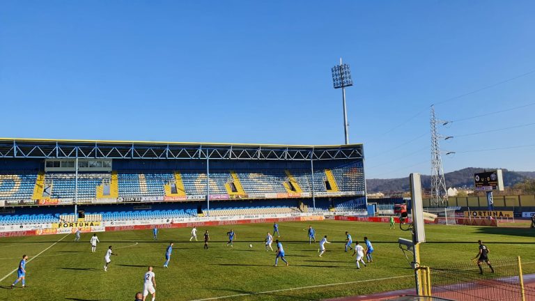 Fără salarii plătite de câteva luni și cu președintele care amenință cu demisia, situația este critică la Gaz Metan