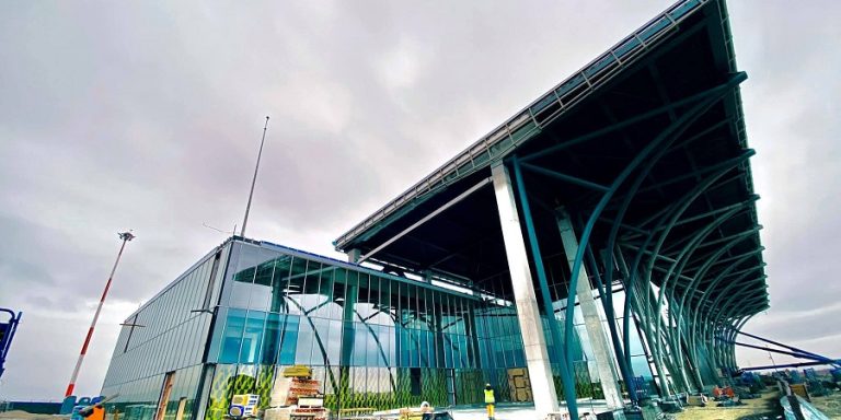 VIDEO Concurență pentru Sibiu: Aeroportul Brașov va fi dat în folosință anul viitor
