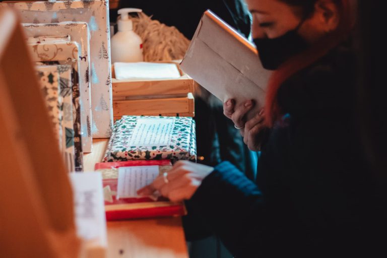 FOTO „Blind Date with a Book”, proiect inediat al liceenilor de la “Axente Sever” Mediaș