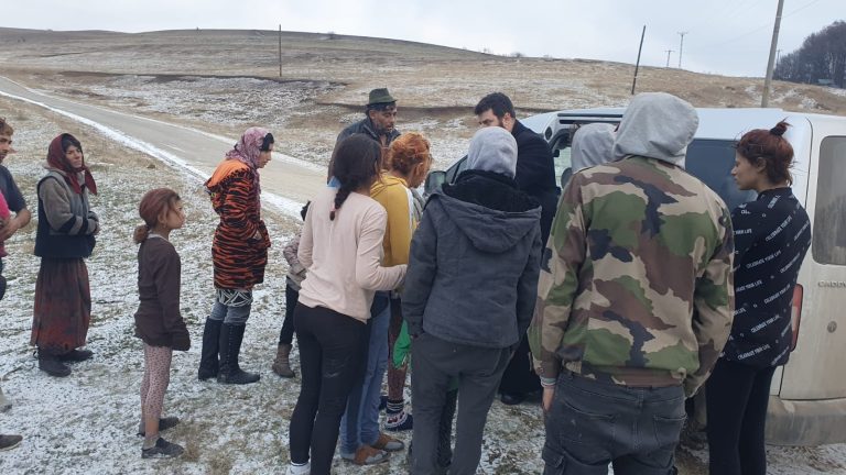 FOTO Daruri din partea Catedralei Mediaș pentru nevoiașii din Romanești