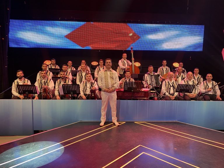 Junii Sibiului propun o zi de duminică pe ritmuri de folclor