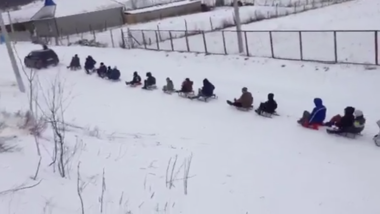 Accident sanii trase masina Stejarisu