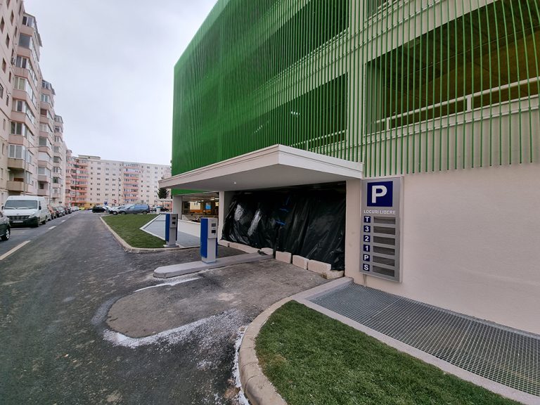 Primăria Sibiu caută în continuare o firmă pentru mentenanța parcării Hipodrom. Ultima licitație, anulată pentru „abateri grave”