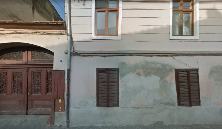 „Plătești cât arunci”, obiectul unui centru de cercetare pentru deșeuri în centrul Sibiului, scos la licitație împreună cu sistemul de control al tomberoanelor inteligente