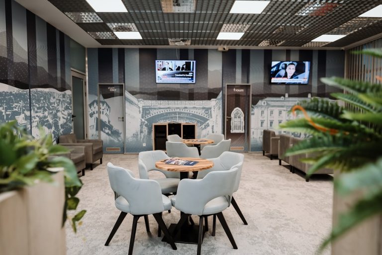 AEROPORT. Anunţ de recrutare prin concurs extern pentru două posturi de electrician întreținere și reparații