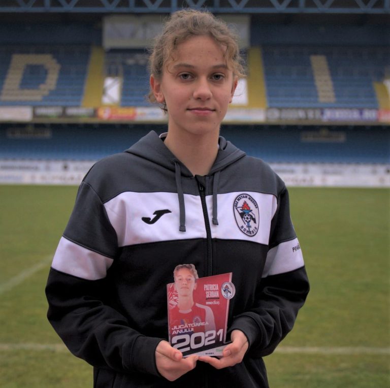 O jucătoare de la Gaz Metan, la naţionala feminină de fotbal a României