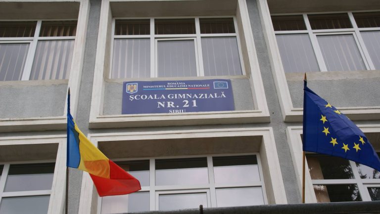 Profesori infectați cu coronavirus la Școala Gimnazială nr. 21 Sibiu. Elevii învață de acasă