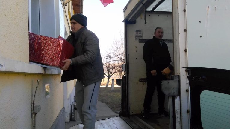 3 tone de alimente din Copşa Mică pentru oraşul Ştefan Vodă din Republica Moldova