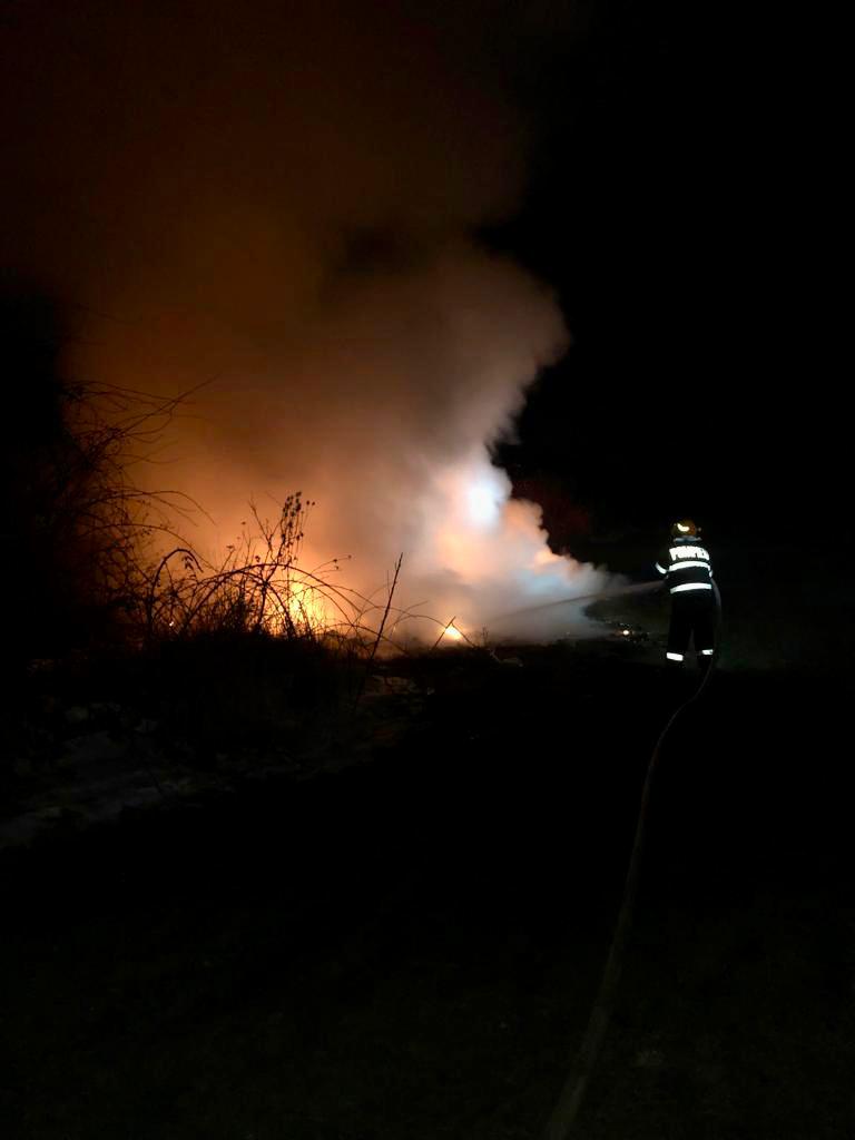 Aproape 400 de incendii de vegetație uscată, de la începutul anului, în județul Sibiu